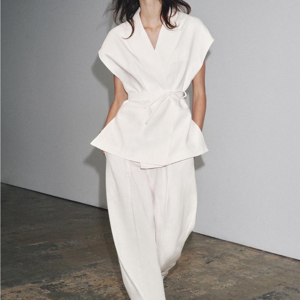 Zara • 100% Linen Trousers
